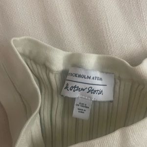 a white crop tank top from & other stories